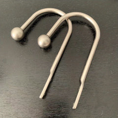 2pcs Metal Curtain Hooks for Easy Hanging & Decorating in Living Room