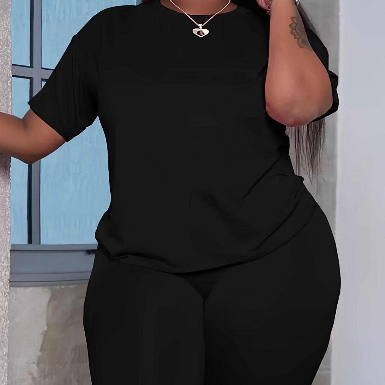 Solid Short Sleeve T shirt & Skinny Shorts Set Women's Plus Slight Str