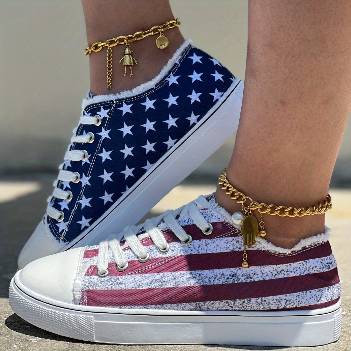 Women's Star & Striped Pattern Canvas Shoes Casual Lace Up Outdoor Sneakers