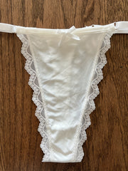 Lace Trim Thongs with Ring Links Sexy Intimate Panties