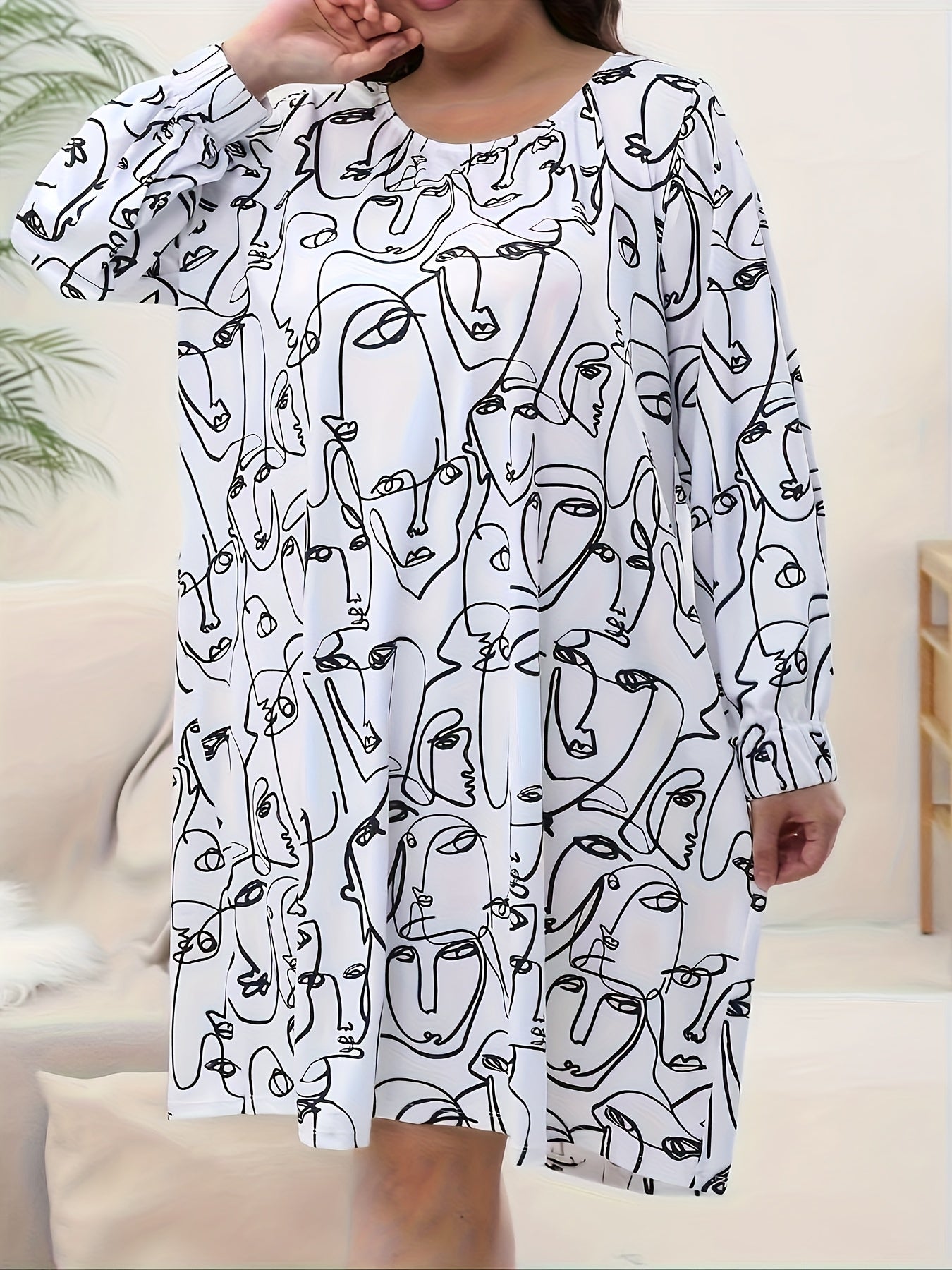 Abstract Face Print Plus Size Lounge Dress
