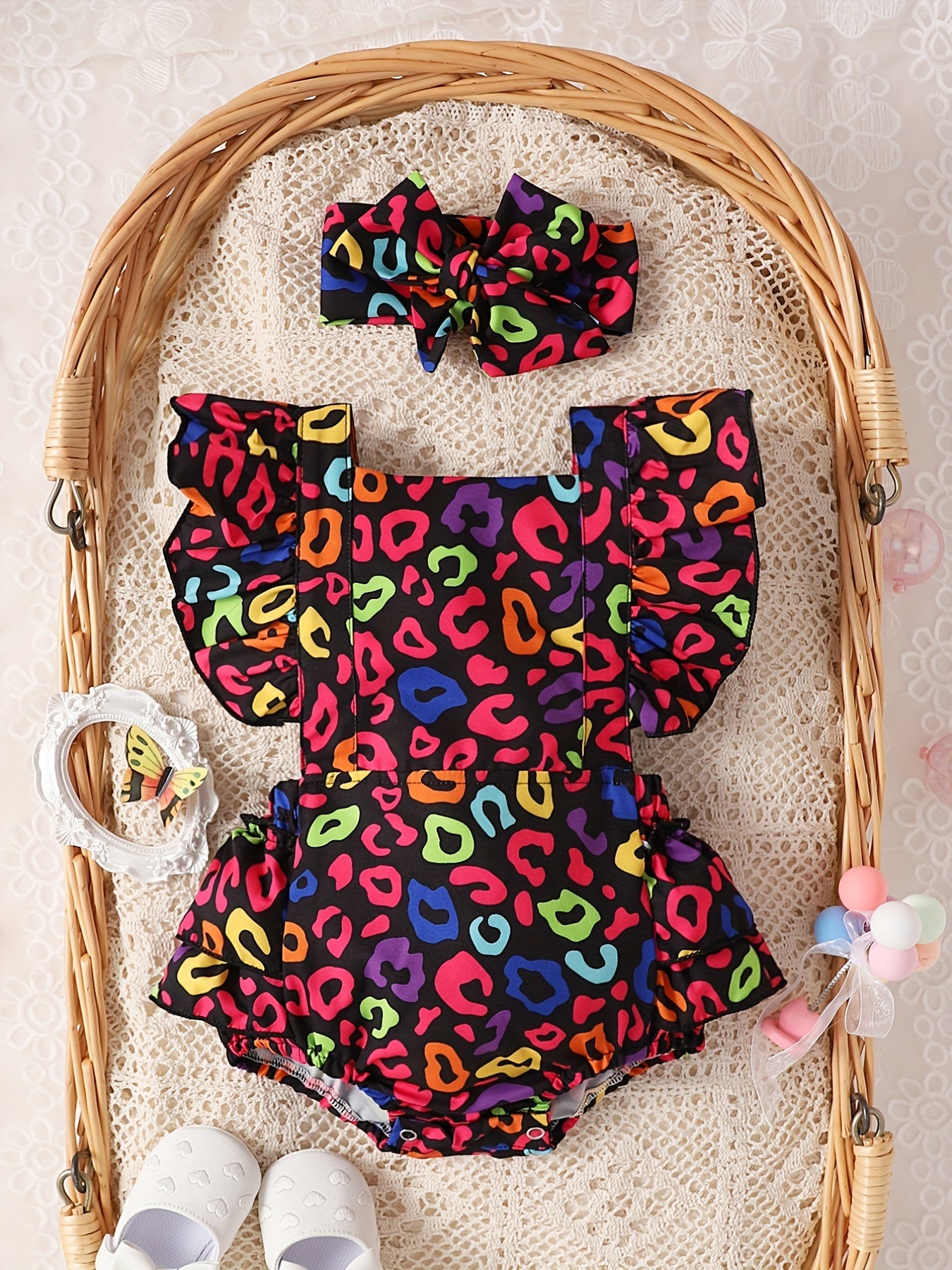 Baby Girl's Cartoon Graphic Cotton Onesie with Headwear