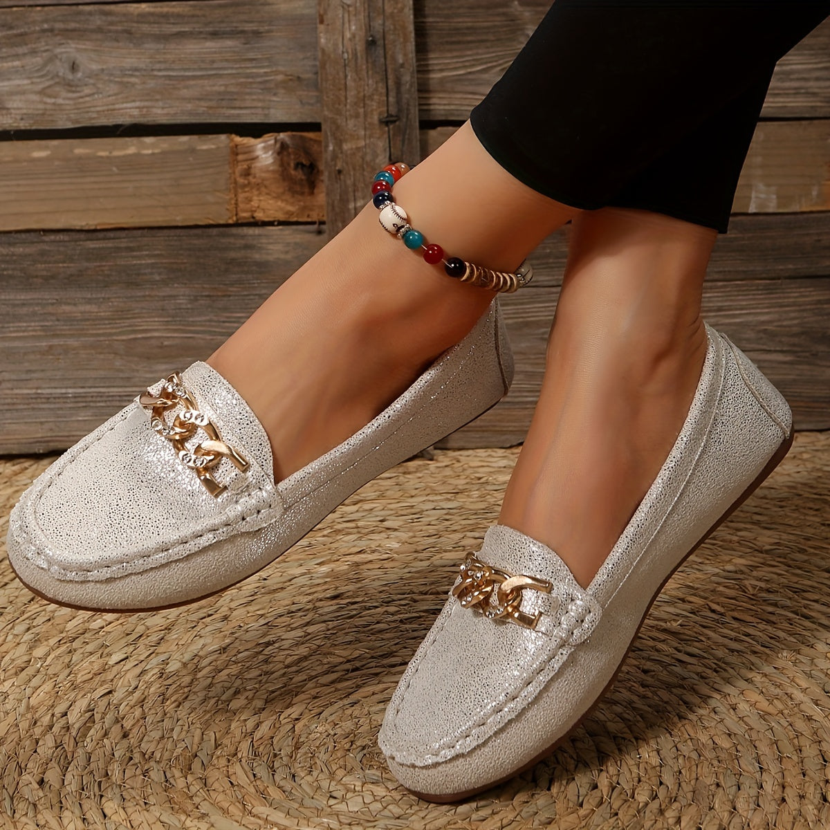 Women's Chain Decor Loafers Slip On Flat Shoes Lightweight Walking Shoes