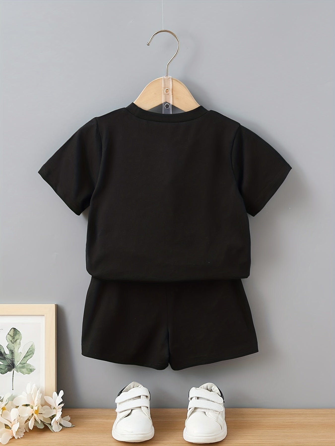 2pcs Boys Football Player Short Sleeve Tees & Shorts Sets Summer Outfits