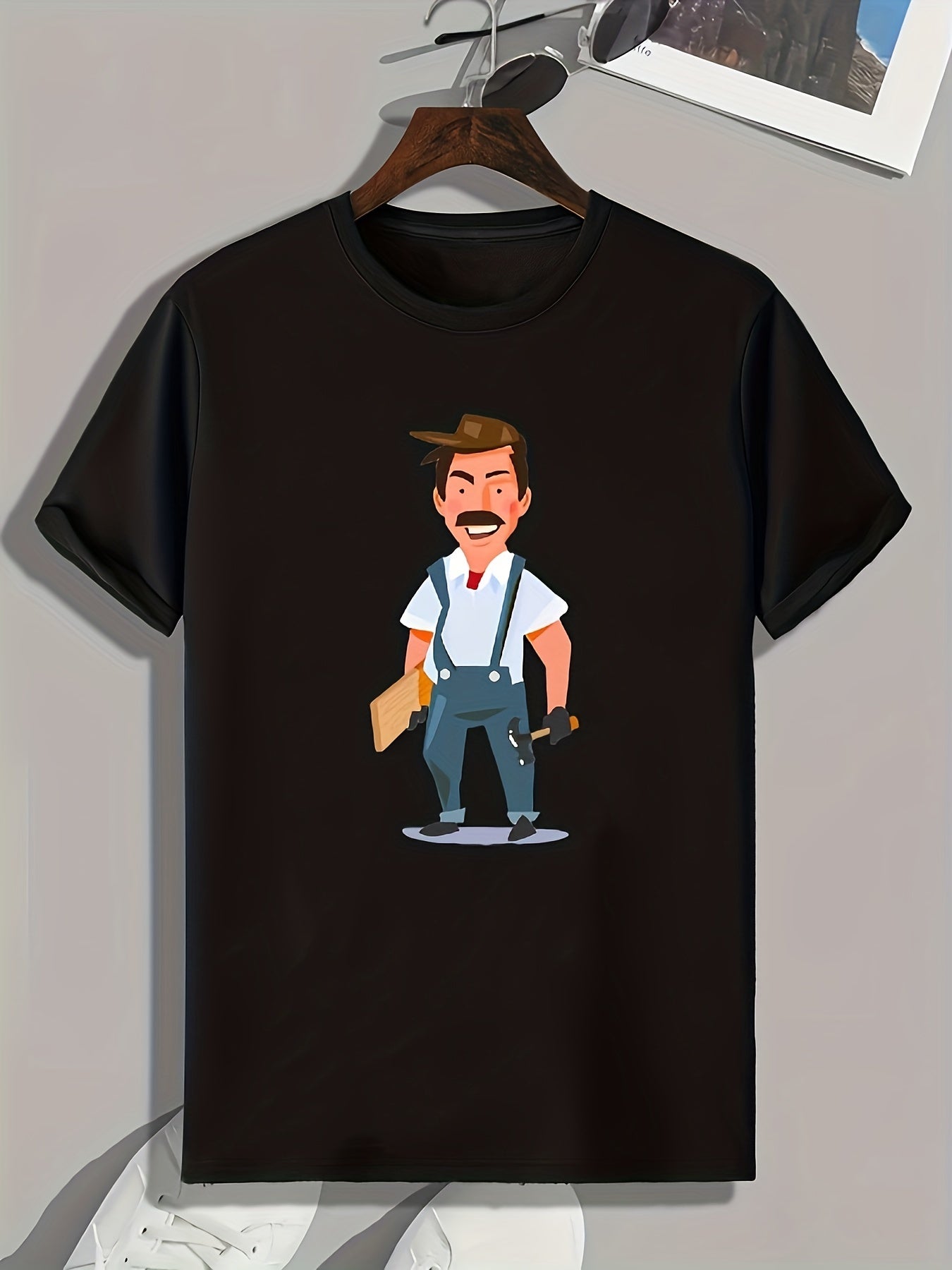 Cartoon Repairman Pattern Print Men's Comfy Sports T-shirt