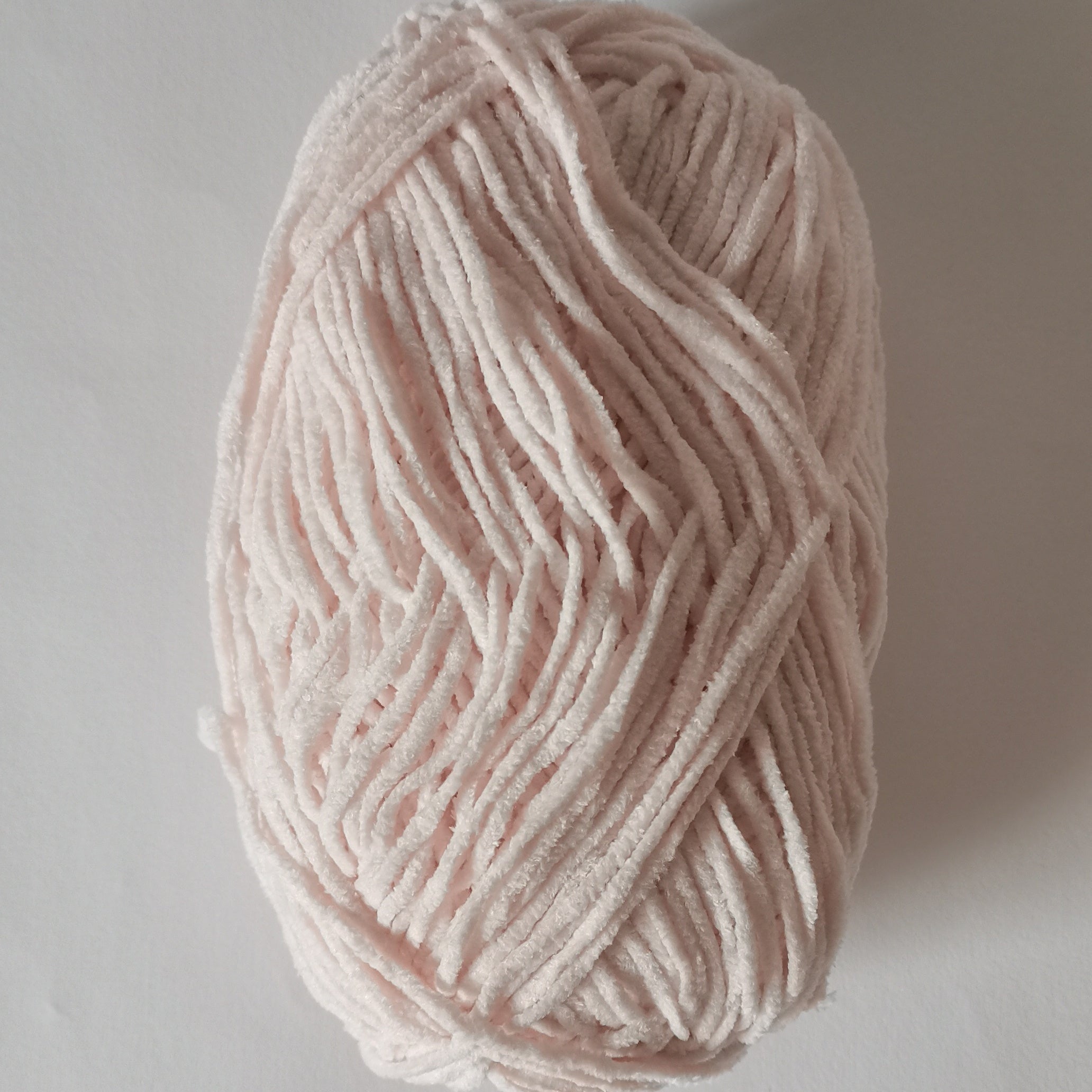 Chenille Handwoven Polyester Soft Yarn for Knitting Hats Bags Dolls 50g