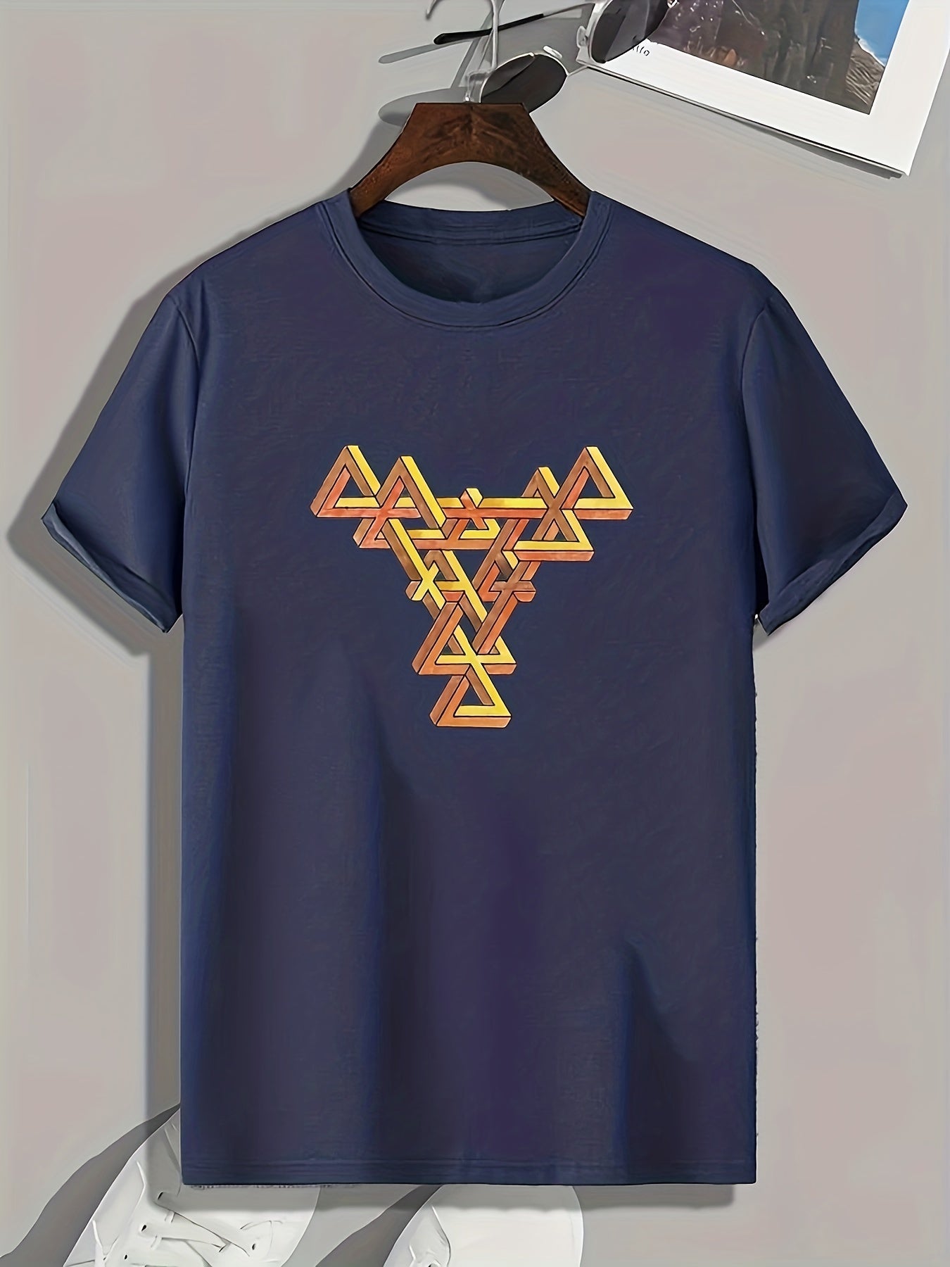Triangle Mold Print Men's Graphic T shirt for Summer
