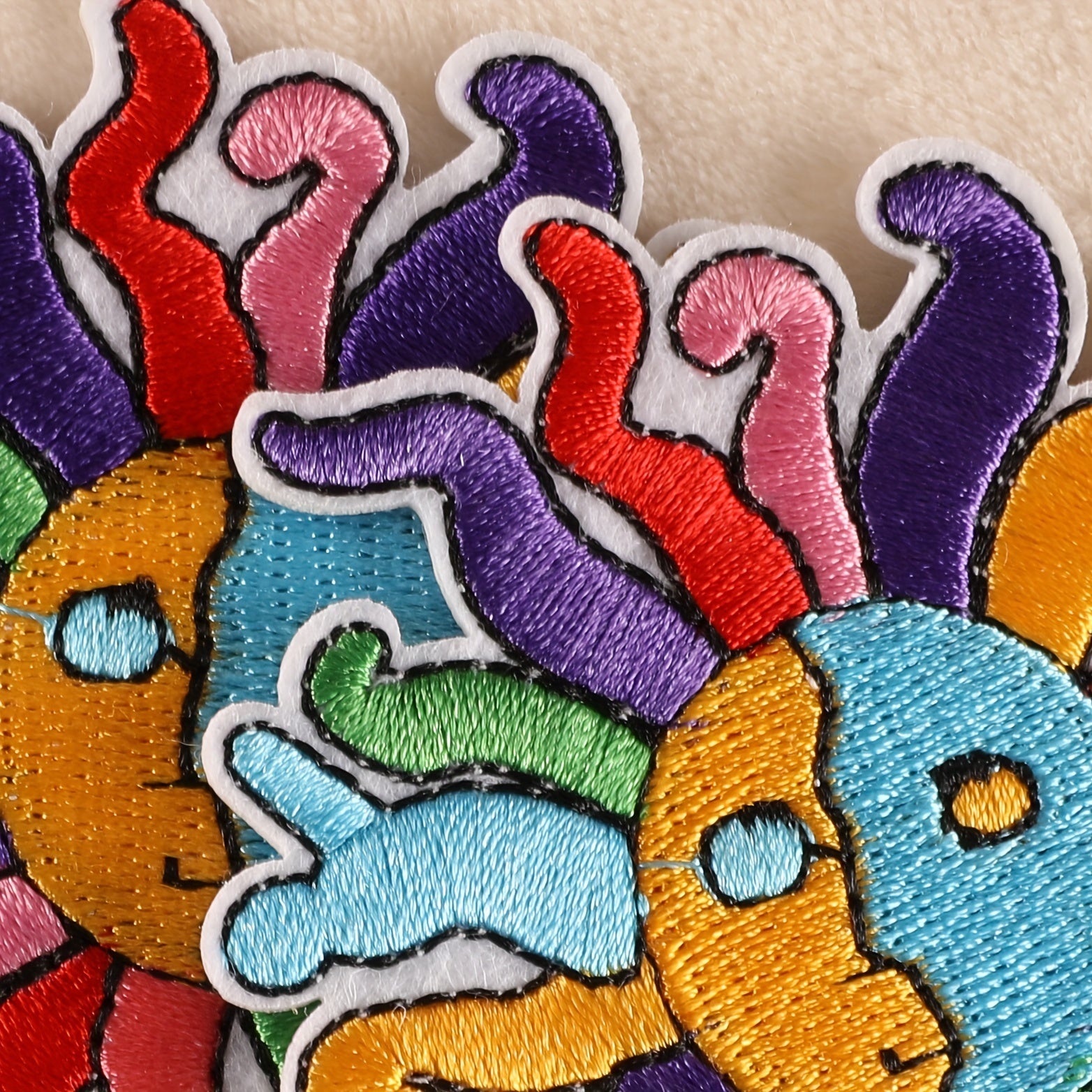2pcs Sun Badges Iron On Patches Embroidered Applique DIY Crafts