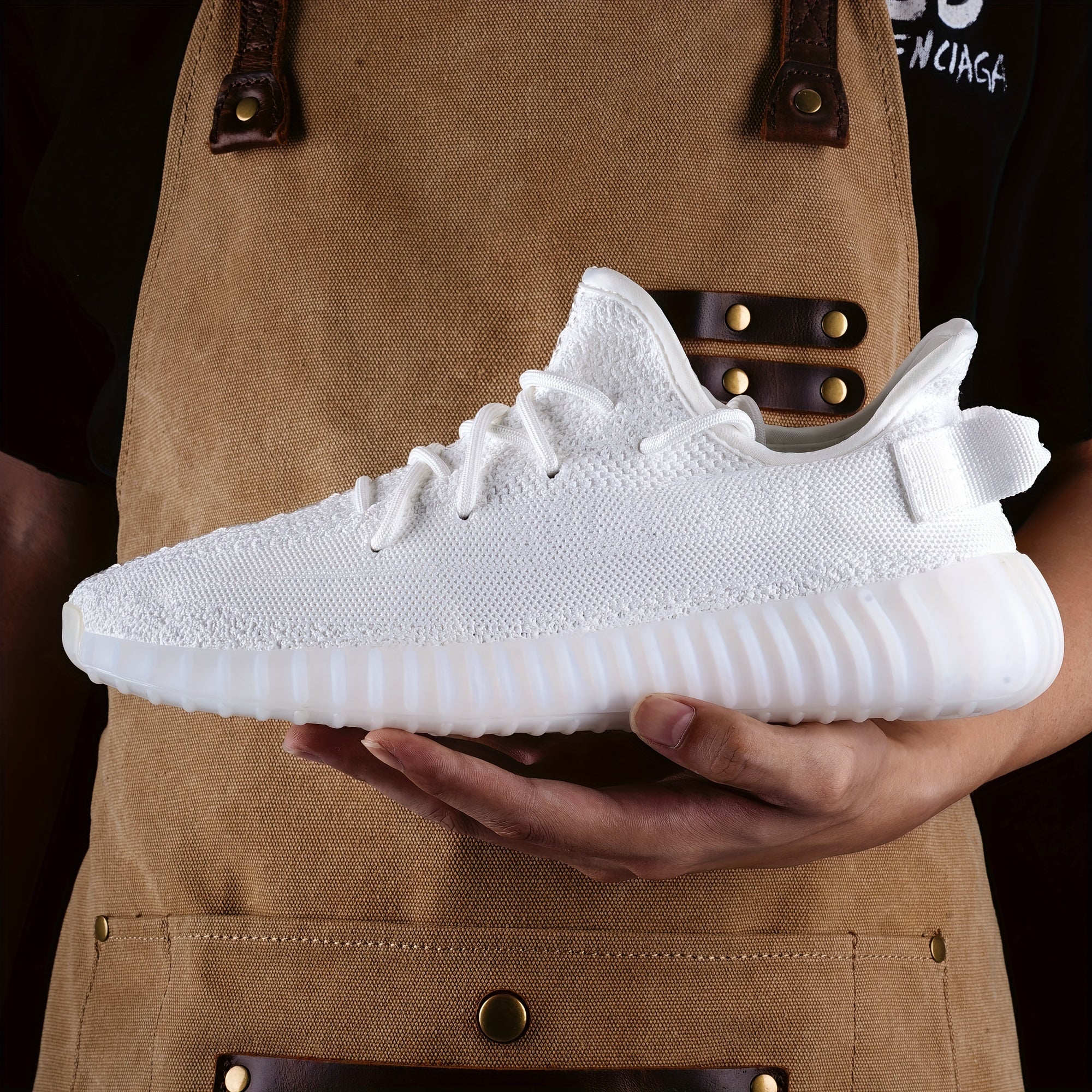 Men's Lightweight Lace Up Sneakers
