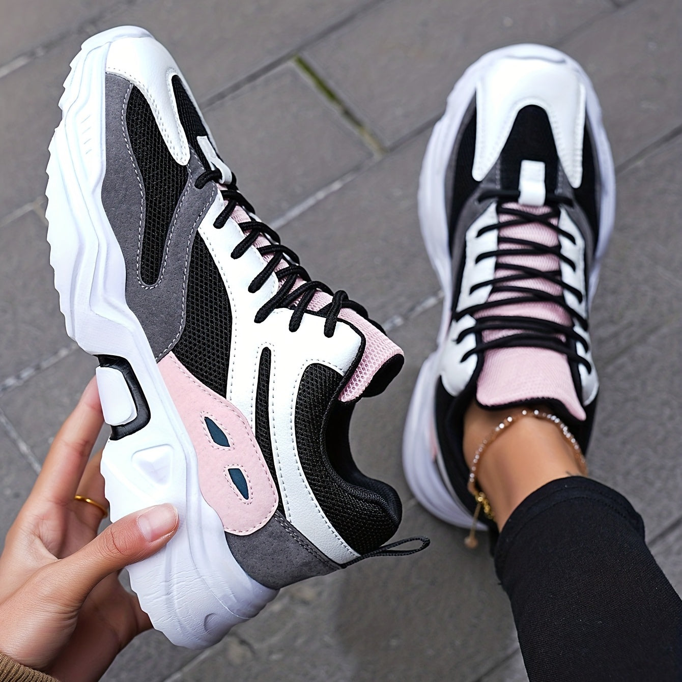 Women's Shock Absorption Mesh Sneakers Lace Up Running Shoes
