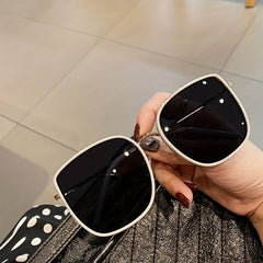 Square Rivet Decor Sunglasses Anti Glare UV400