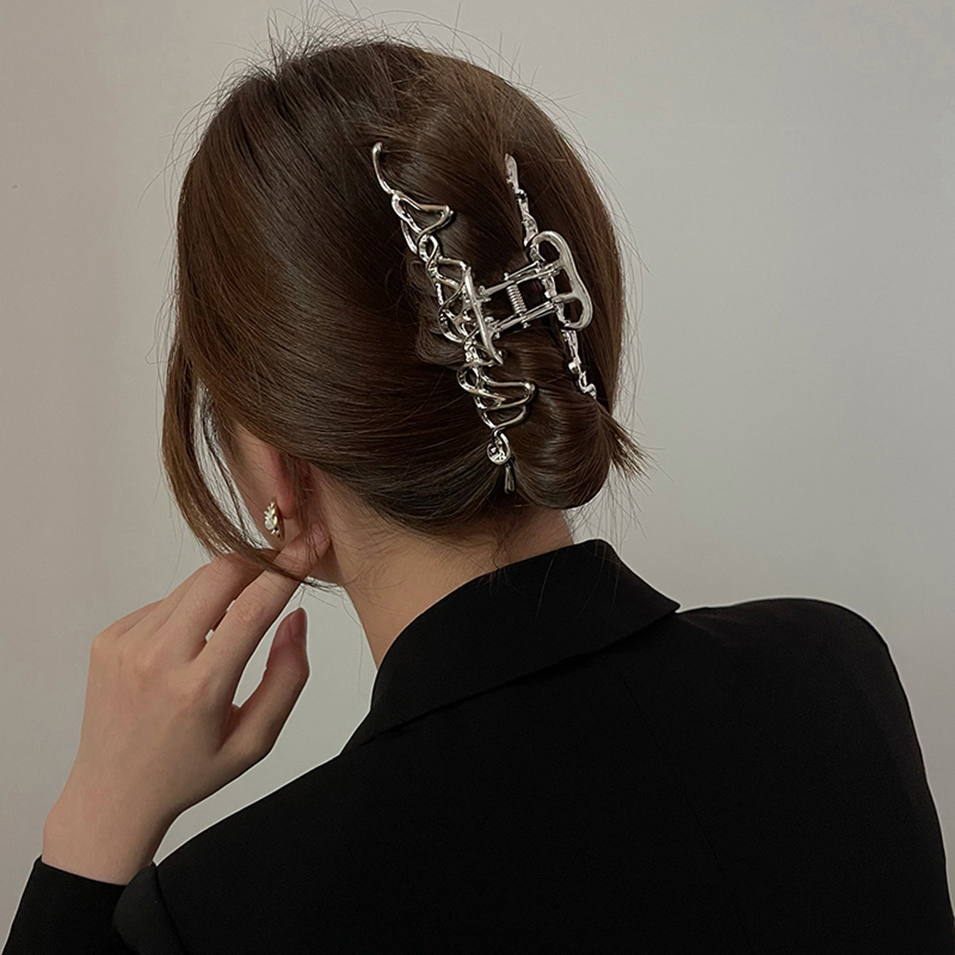 Large Metal Hair Claw Clips Nonslip Silvery Hair Clamps