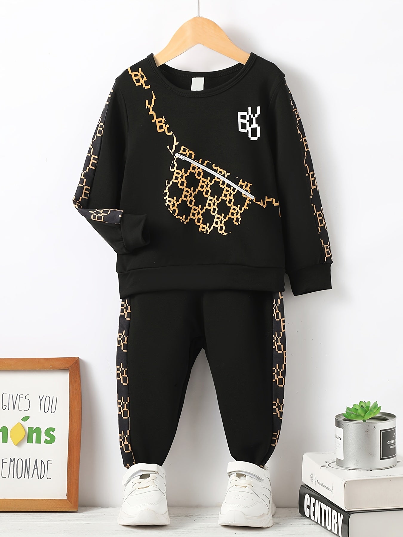 2pcs Toddler Boy Chest Bag Pullover Sweatshirt & Pants Set Kids Clothes