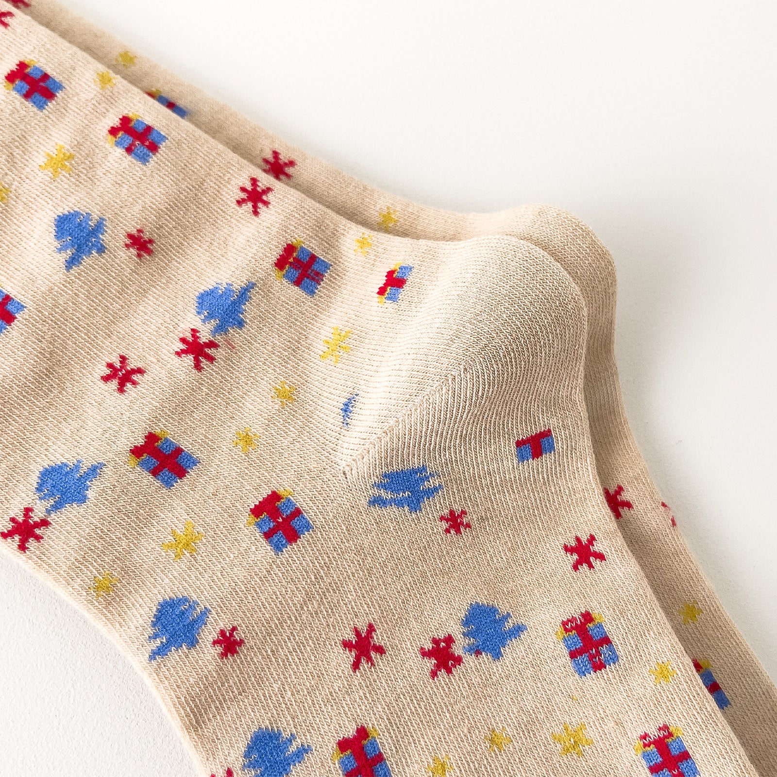 4 Pairs Women's Christmas Tree Mixed Mid Tube Socks