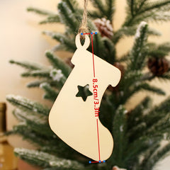 10pcs Engraved Christmas Tree Ornaments Snowflake Wood Chips Cartoon Baubles