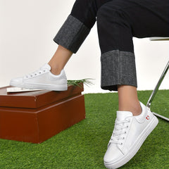 Heart Pattern Skate Shoes Lace Up Flat Casual Sneakers