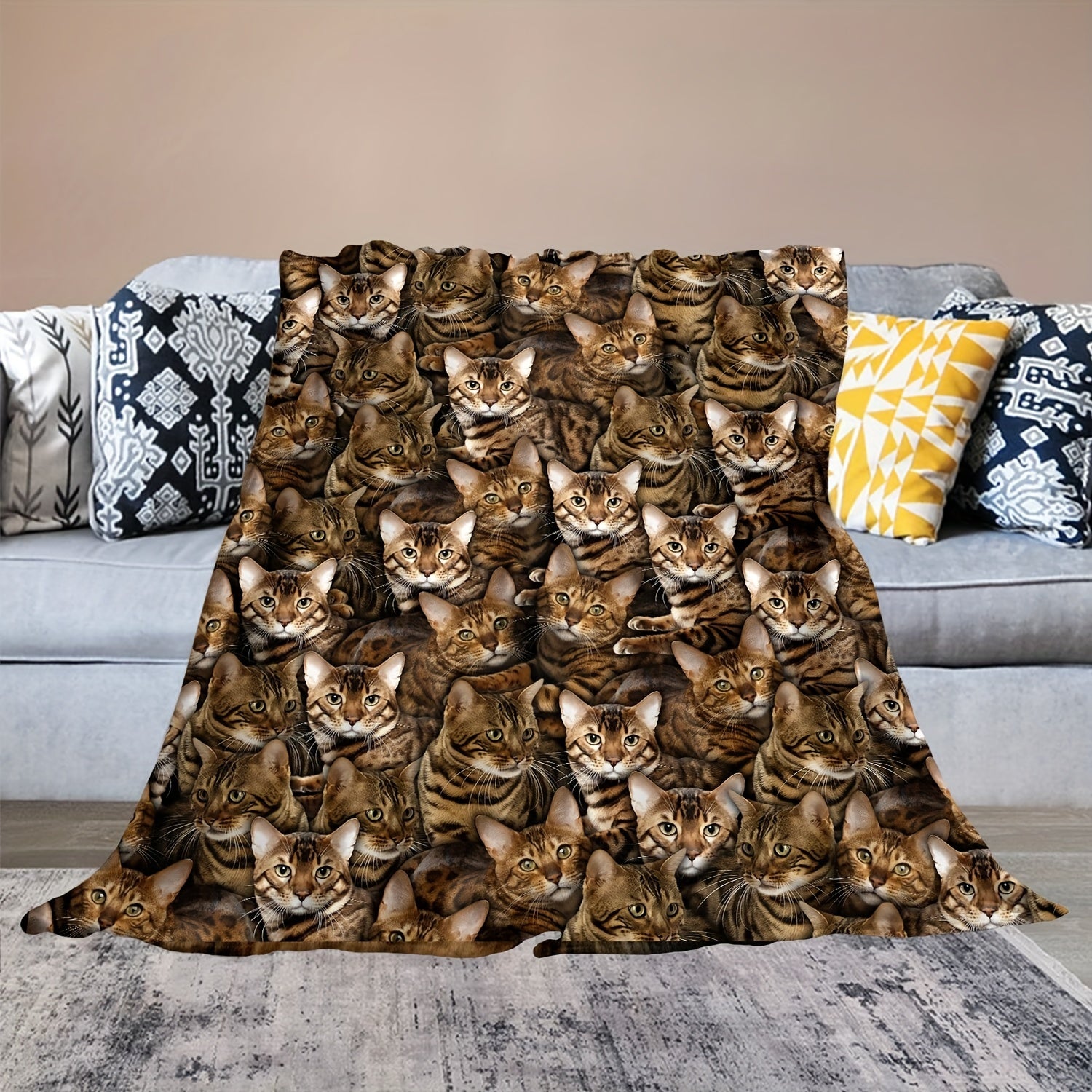Creative Cat Blanket Soft Throw Blanket for All Seasons Indoor Outdoor Travel