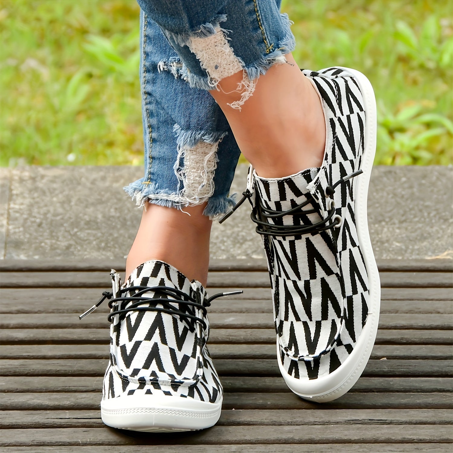 V Pattern Flat Shoes Women's Shallow Mouth Casual Shoes