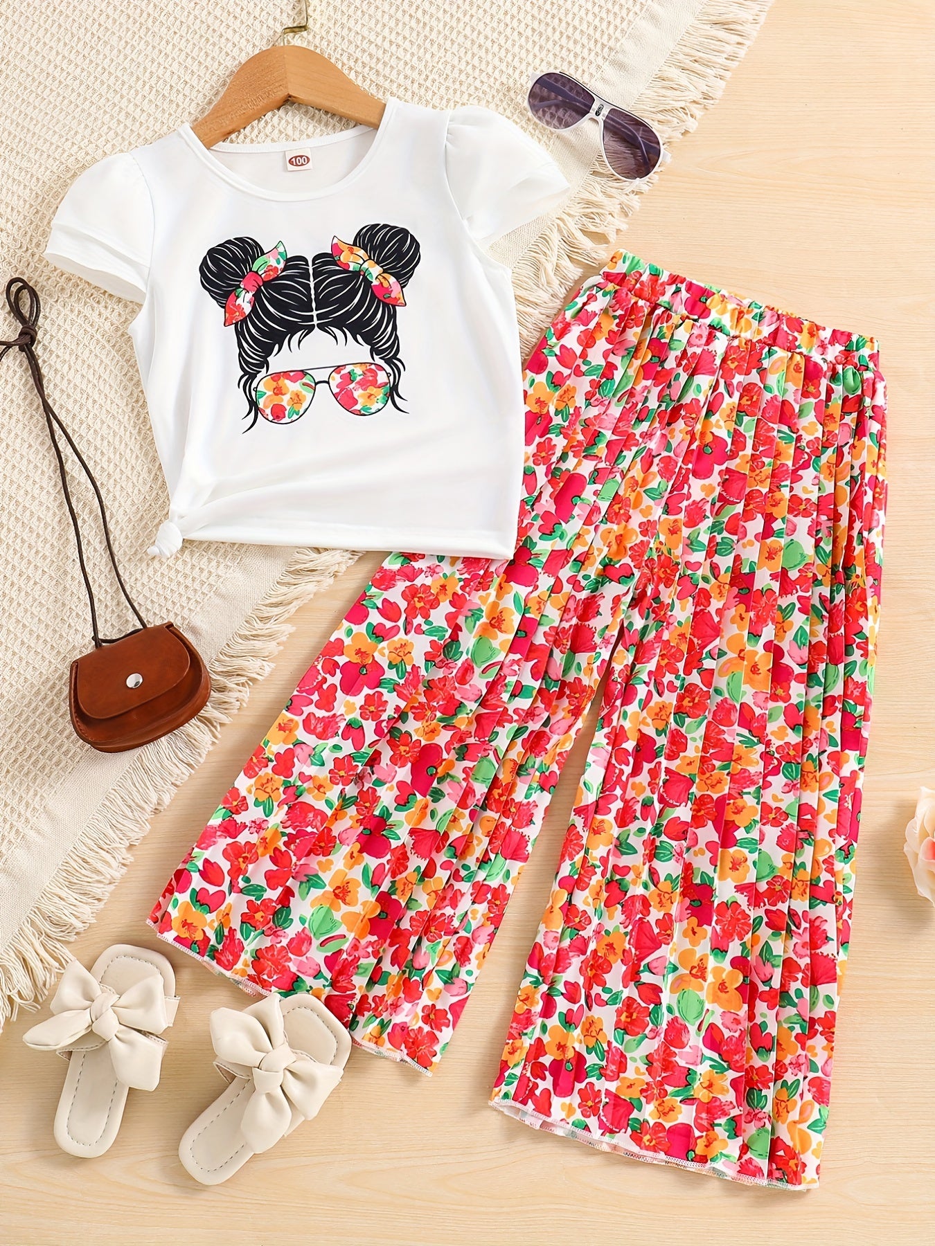 Girls Cartoon Portrait Print T-shirt & Polka Dot Pants Set for Summer