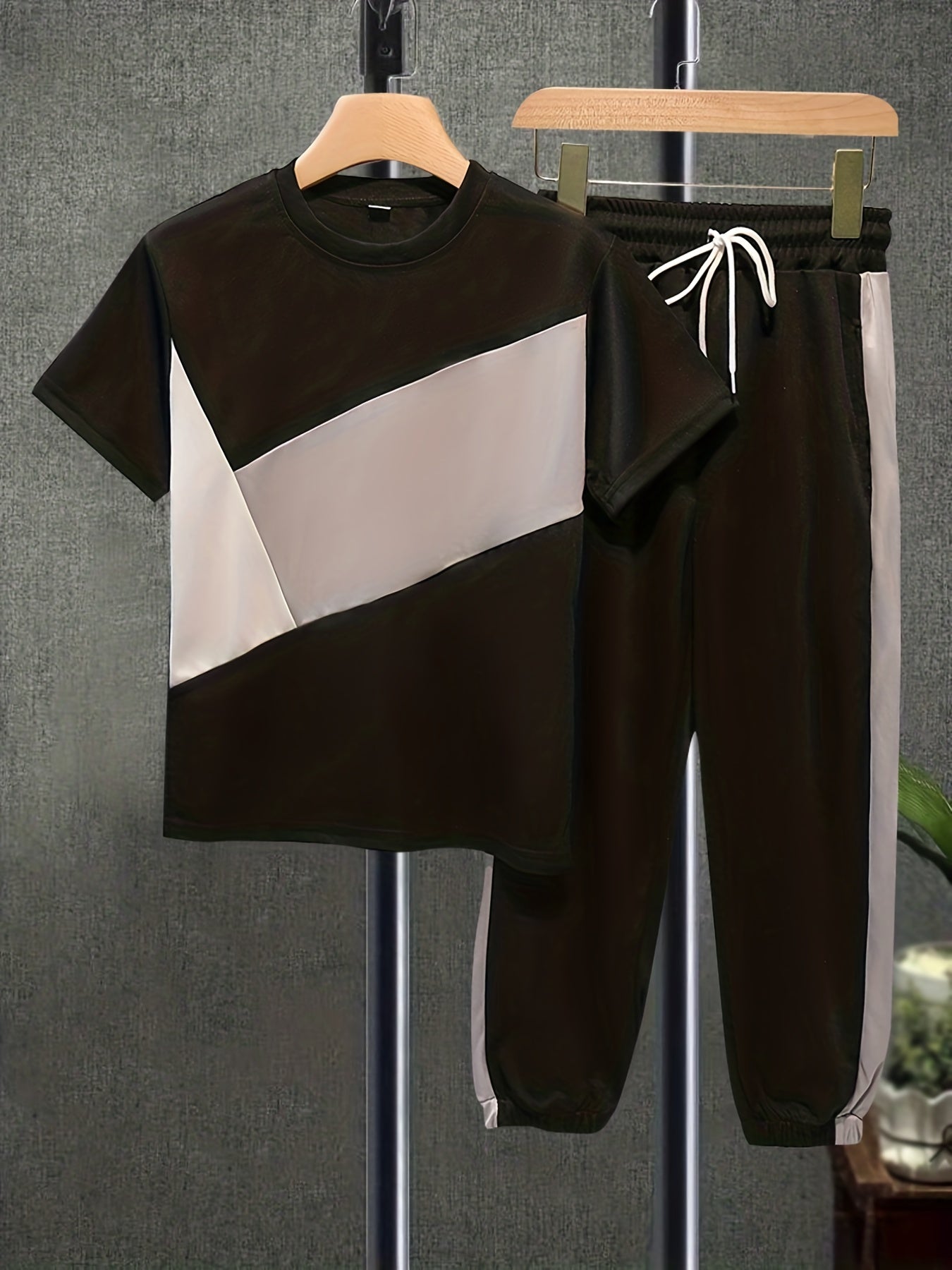 Boys Casual Block Short Sleeve T shirt & Pants Set