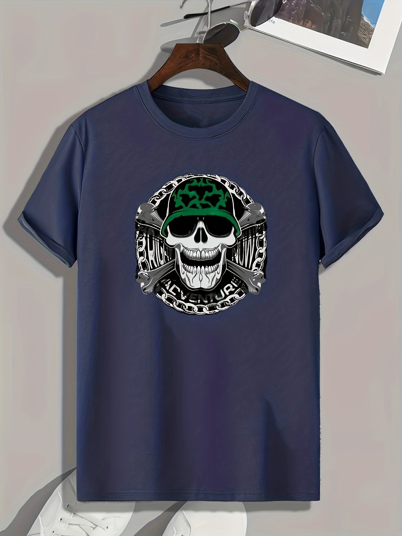 Skull Print Men's Graphic T-shirt for Summer