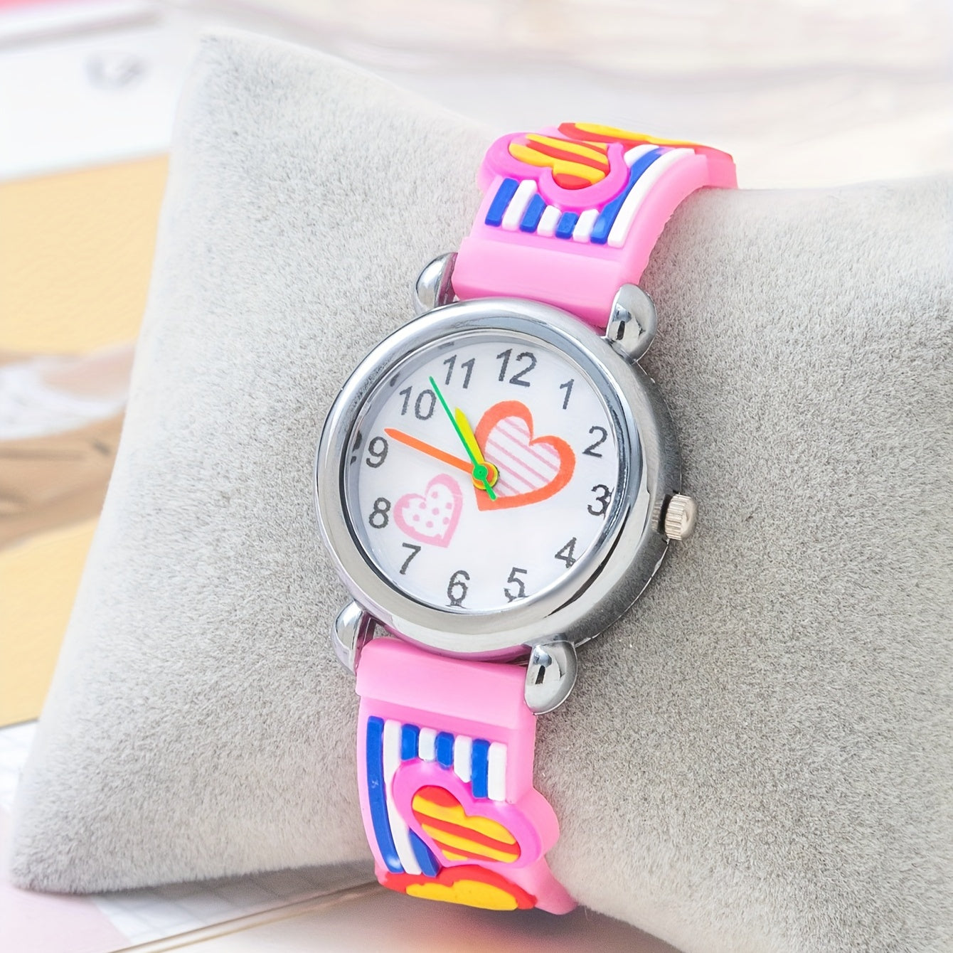 Pink Heart Kids Quartz Watch Round Watch