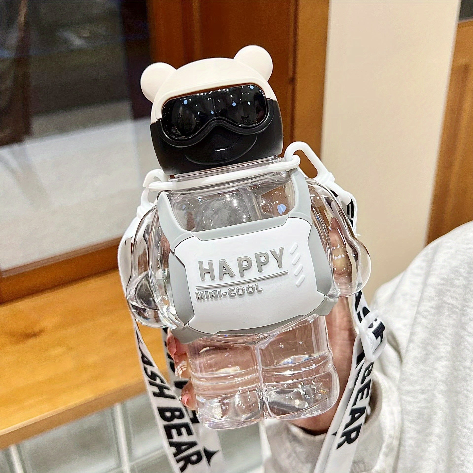 Large Capacity Bear Plastic Cup with Straw