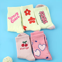 5 Pairs Letter & Heart Print Mid Tube Socks Women's Stockings & Hosiery