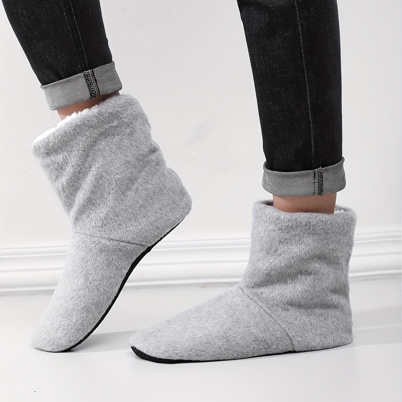 Men's Cozy Plush Booties Slippers Anti-Skid Winter Shoes