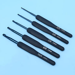 5pcs Stainless Steel Crochet Tool Set Soft Handle Hooks Ergonomic Grip