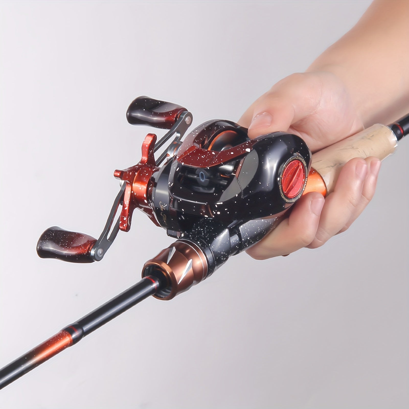Baitcasting Fishing Reel 7.2:1 Gear Ratio 4+1BB Ultra Light Smooth