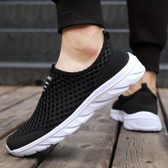 Men's Lightweight Slip On Casual Shoes For Traveling Jogging