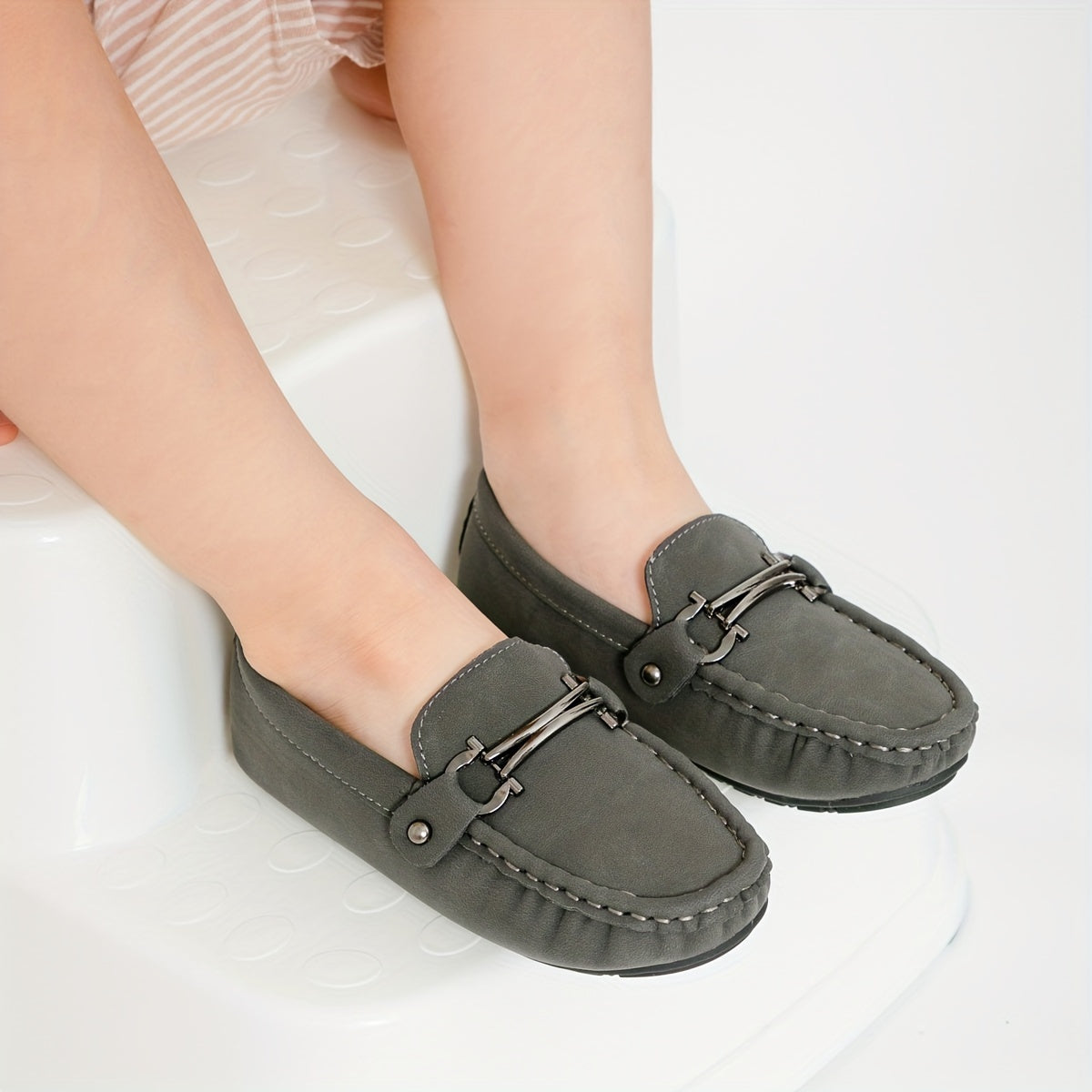 Boys Slip On Loafer Shoes Lightweight Comfortable Flat Shoes