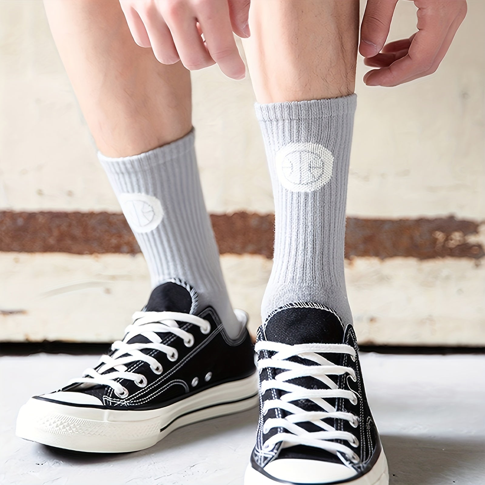 5 Pairs Men's Solid Crew Socks Breathable Cotton Blend Casual Unisex Socks