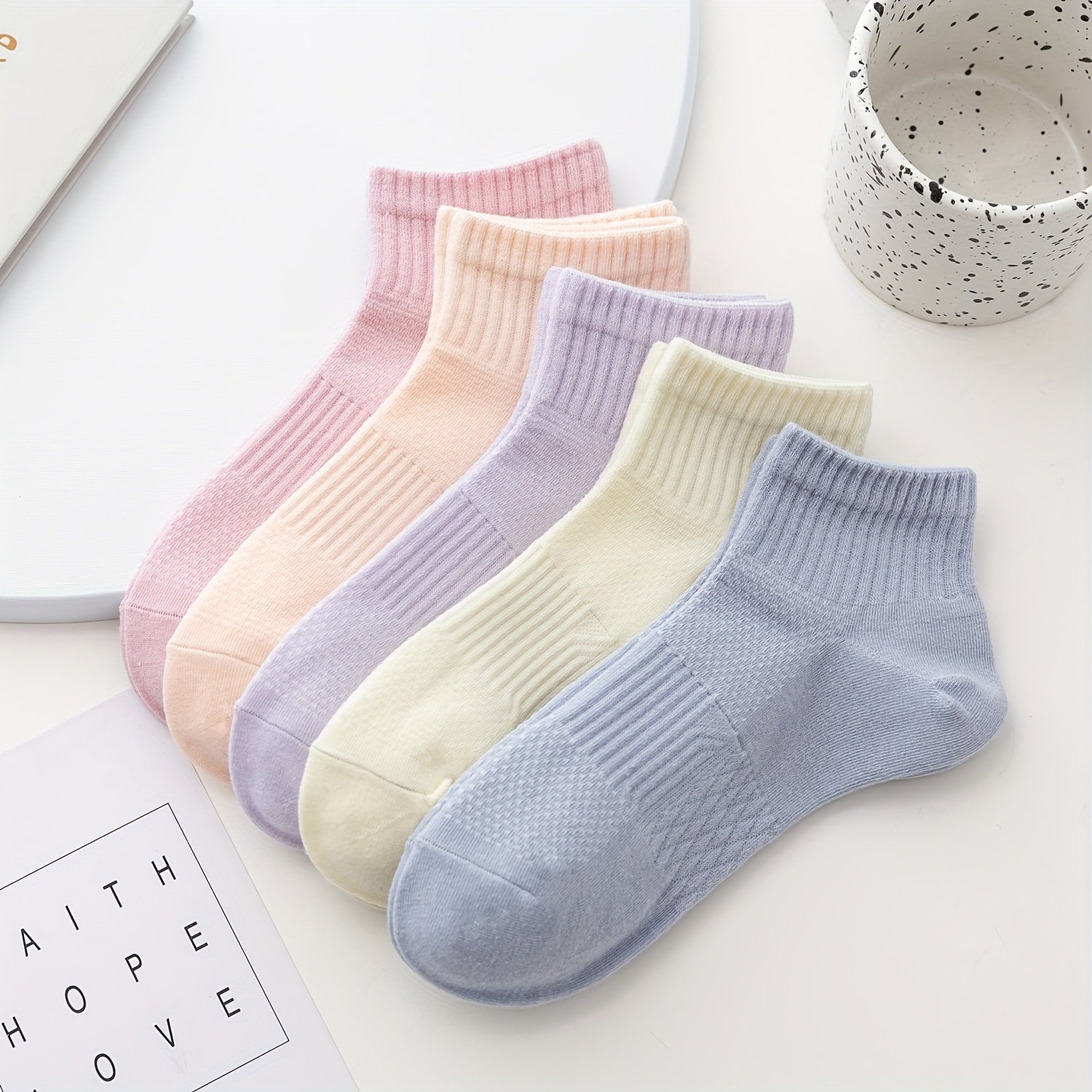 5 Pairs Sports Crew Socks Comfy & Breathable Women's Stockings