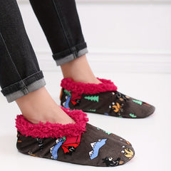 Cozy House Slippers Anti-Skid Slip-on Cartoon Graphic Shoes For Men