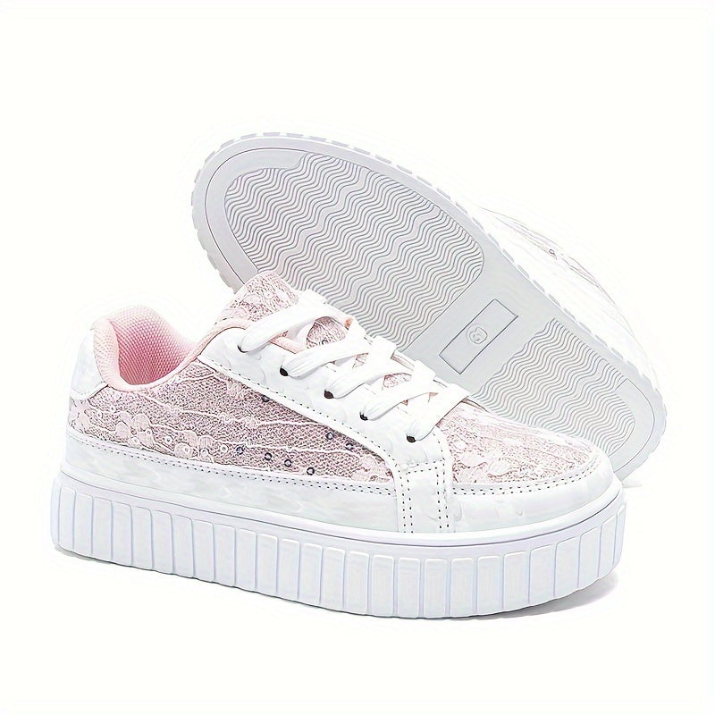 Girl's Low Top Skate Shoes Comfy Non Slip Lace Up Sneakers For Kids