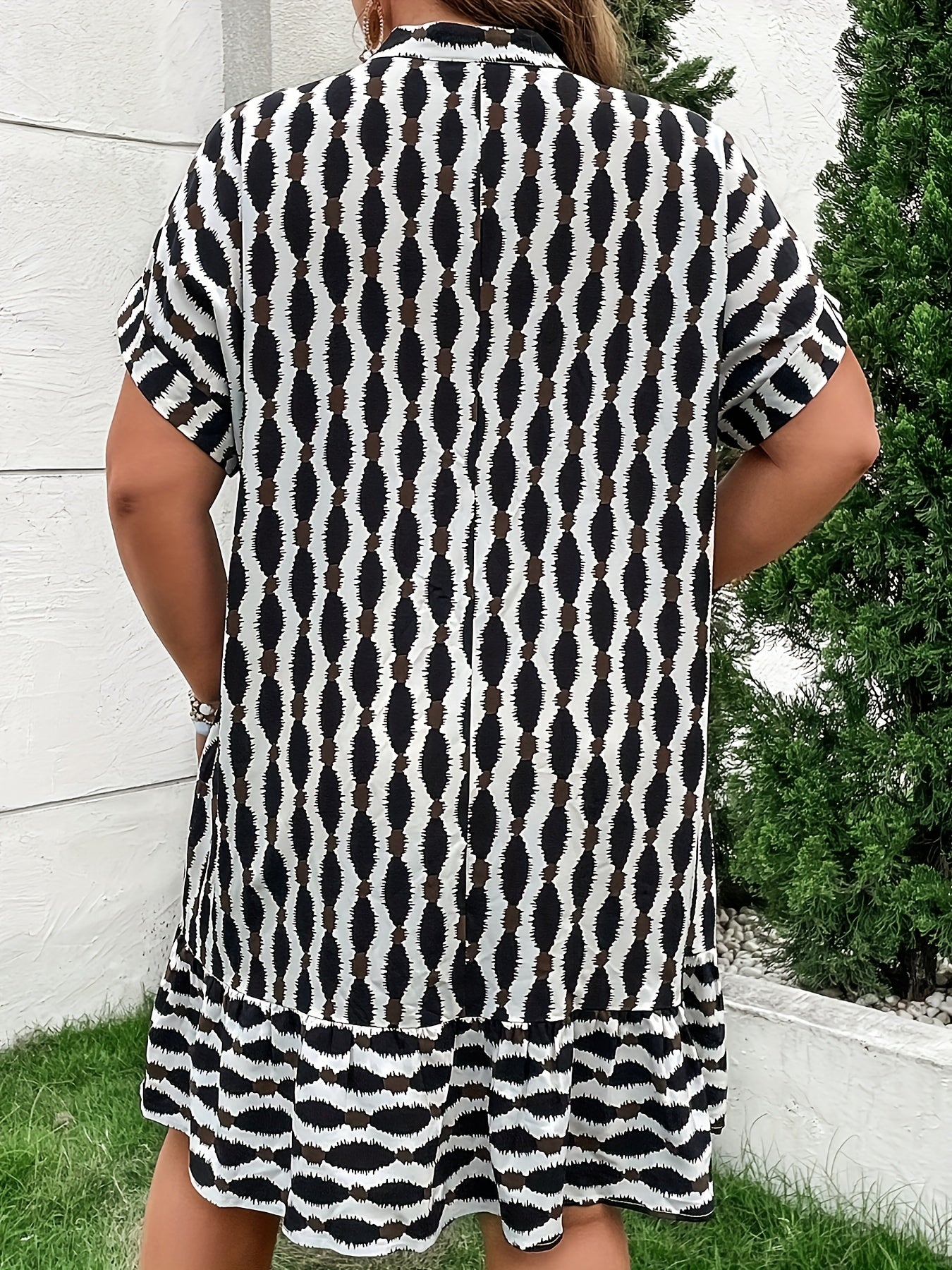 Allover Print Batwing Sleeve V Neck Dropped Waist Dress
