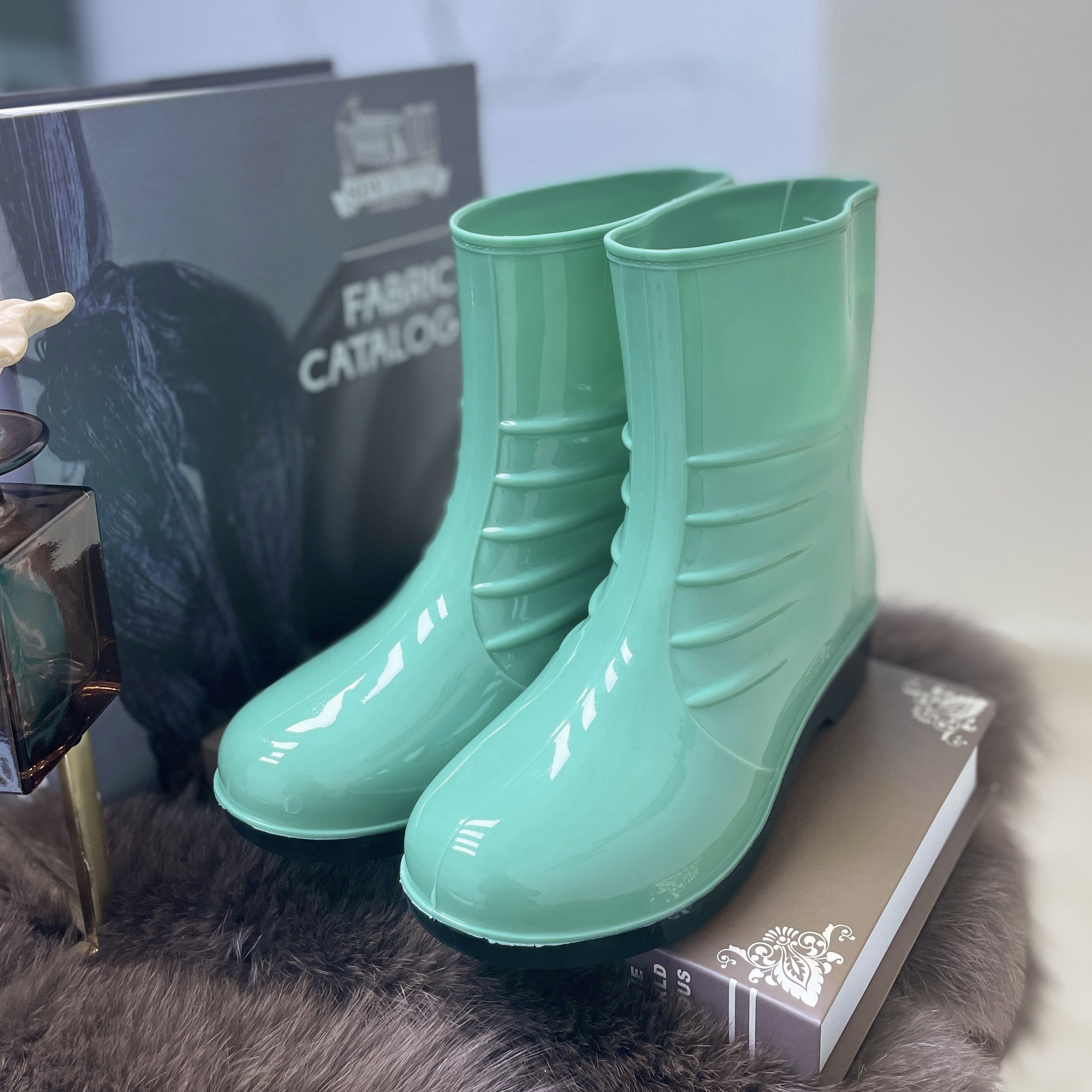 Women's Waterproof High Top Rain Boots Non slip Outdoor Work Rain Boots
