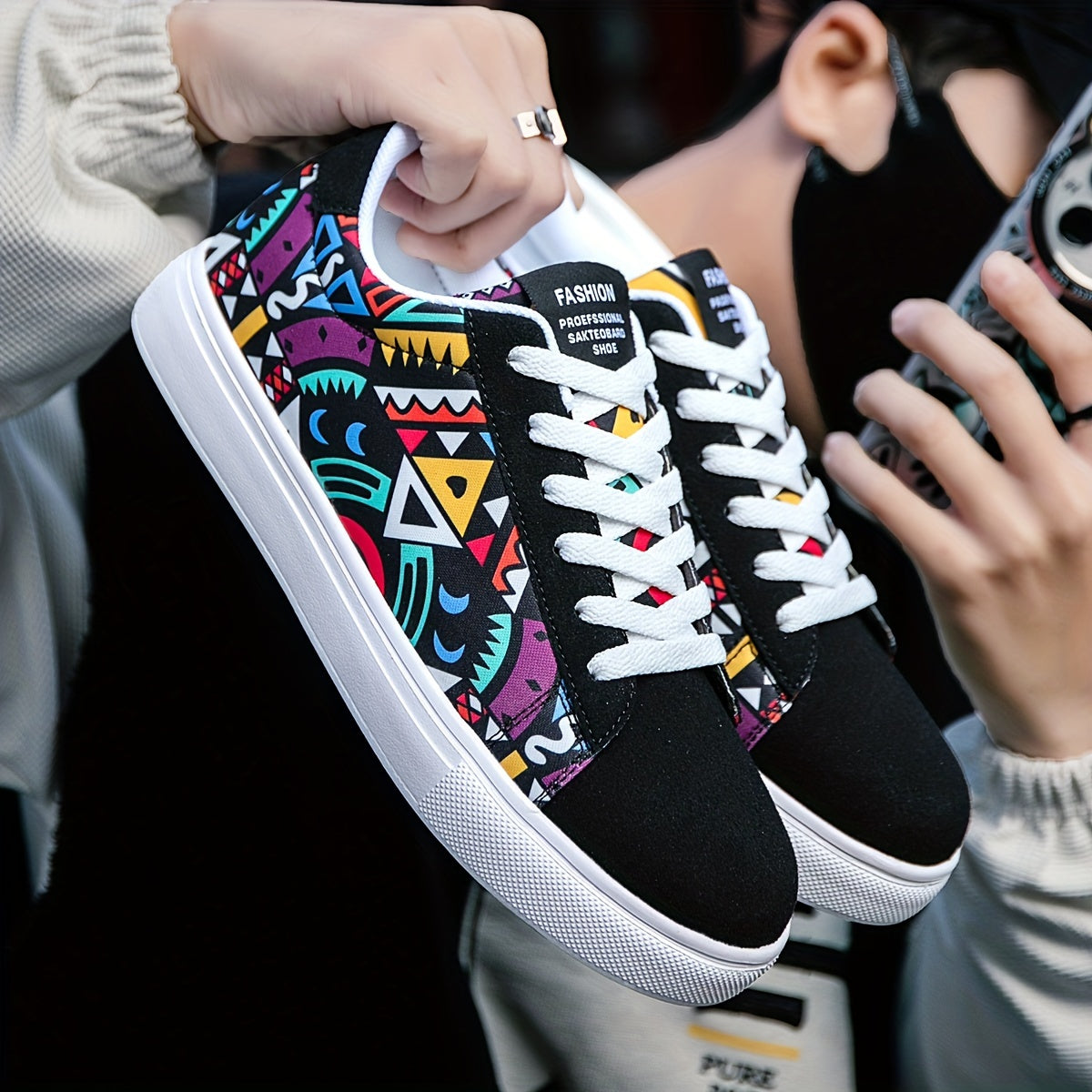 Men's Street Style Skate Shoes Comfy Non Slip Casual Lace Up Sneakers