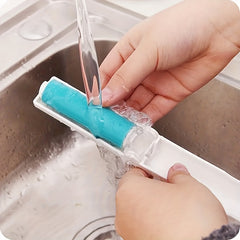 Portable Pet Hair Remover for Furniture and Clothes, with Phone Cleaning Brush