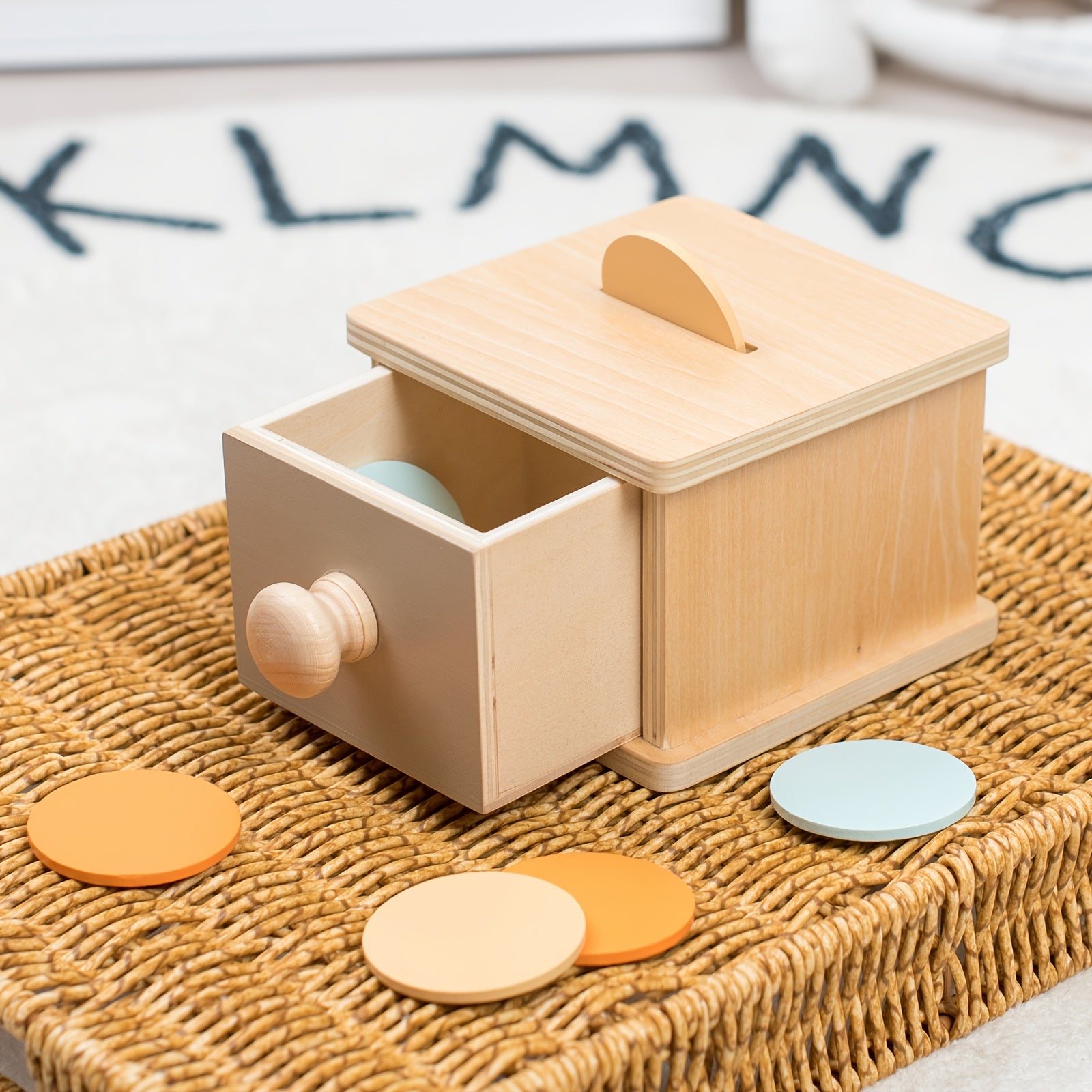 Wooden Coin Bank Toy for Kids Shape Matching Game Enhances Early Math Skills
