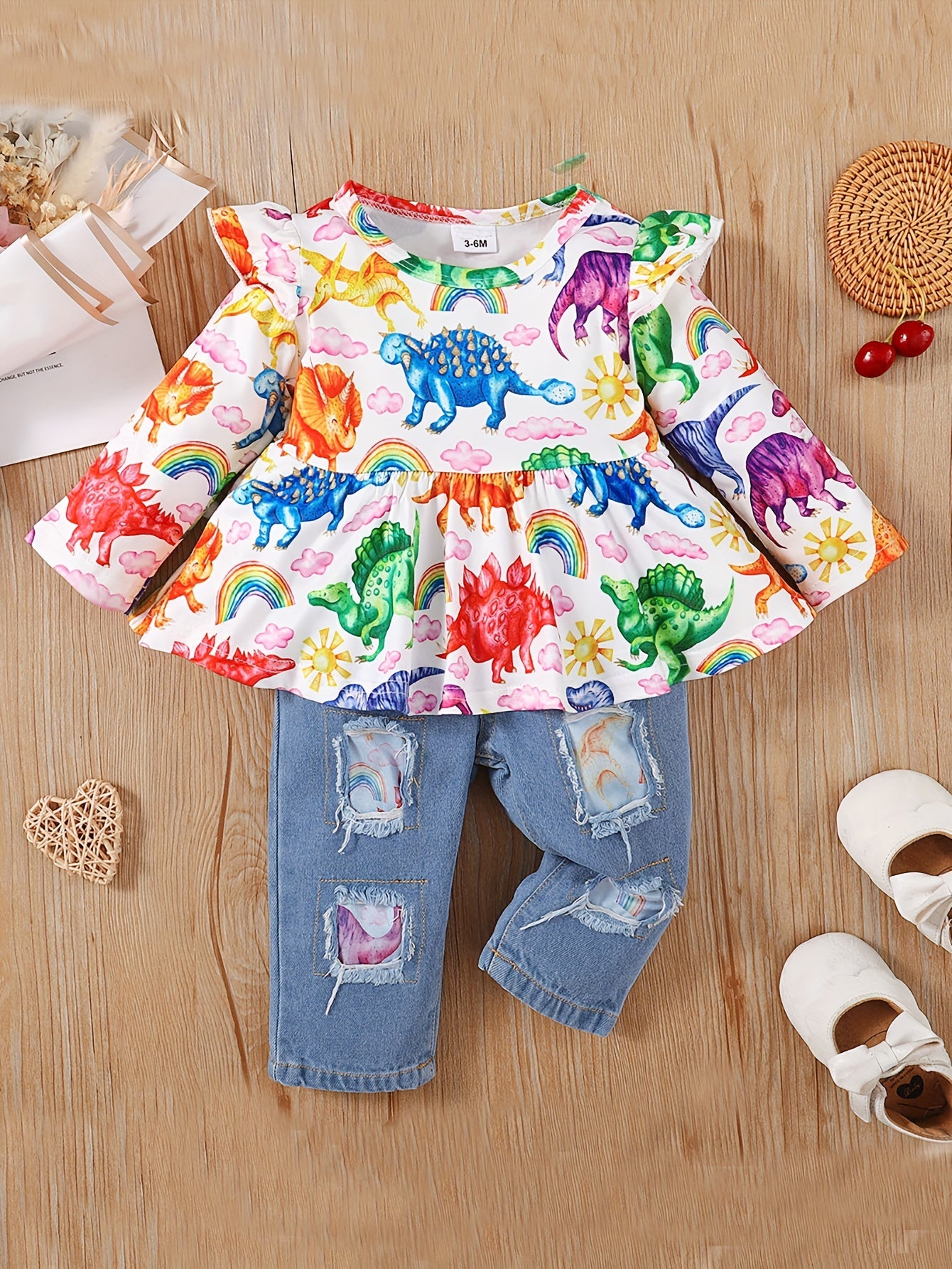 2pcs Baby Girls Forest Animal Print Top Ripped Patched Jeans Set