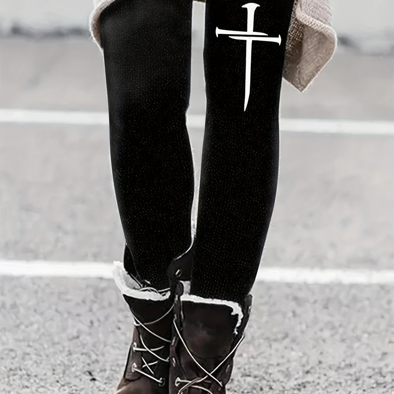Women's Plus Cross Print High Rise Skinny Leggings