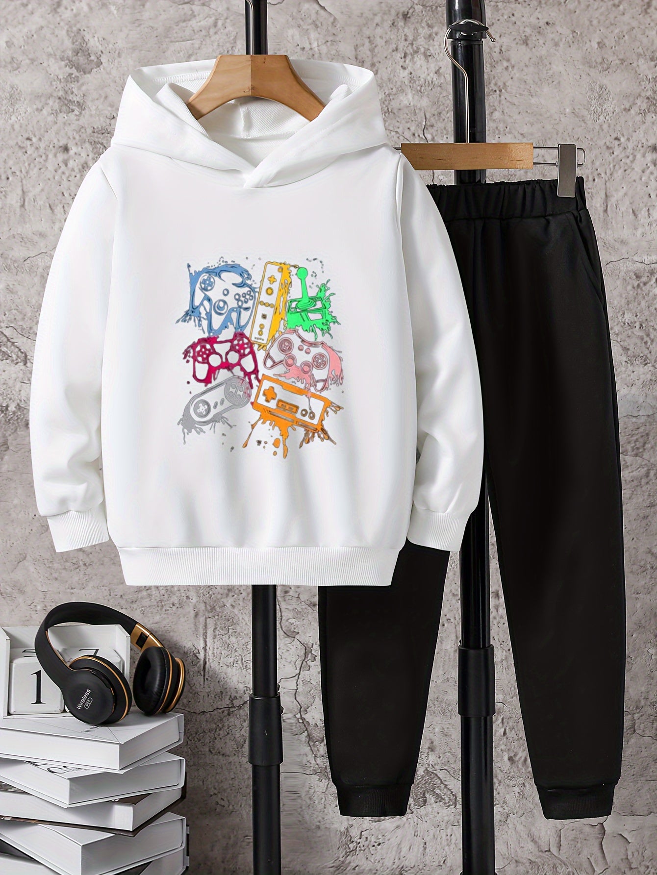 Boys Colorful Game Controller Print Hoodie & Sweatpants Set