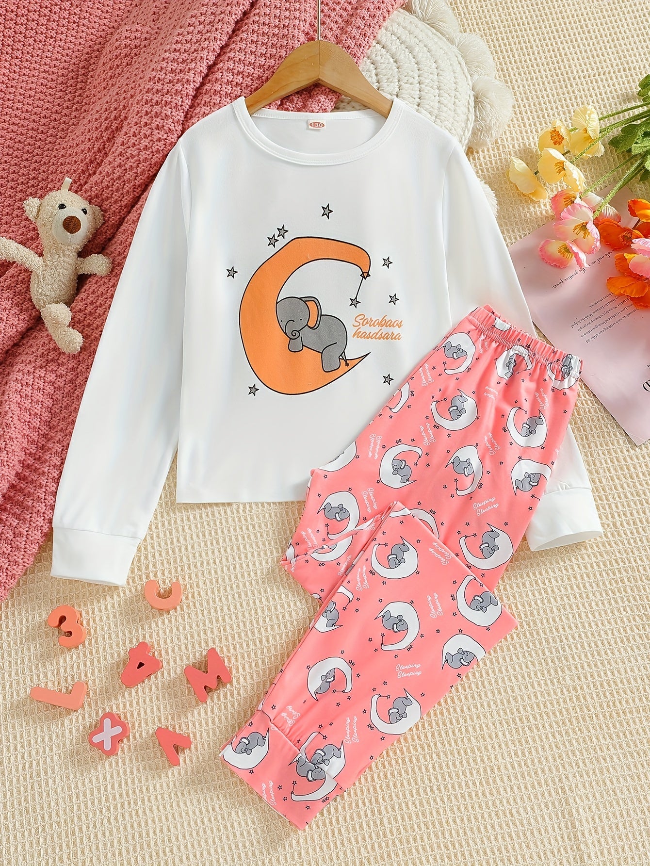Moon Elephant Pattern Kid's Pajamas Set Letter Print PJ Set