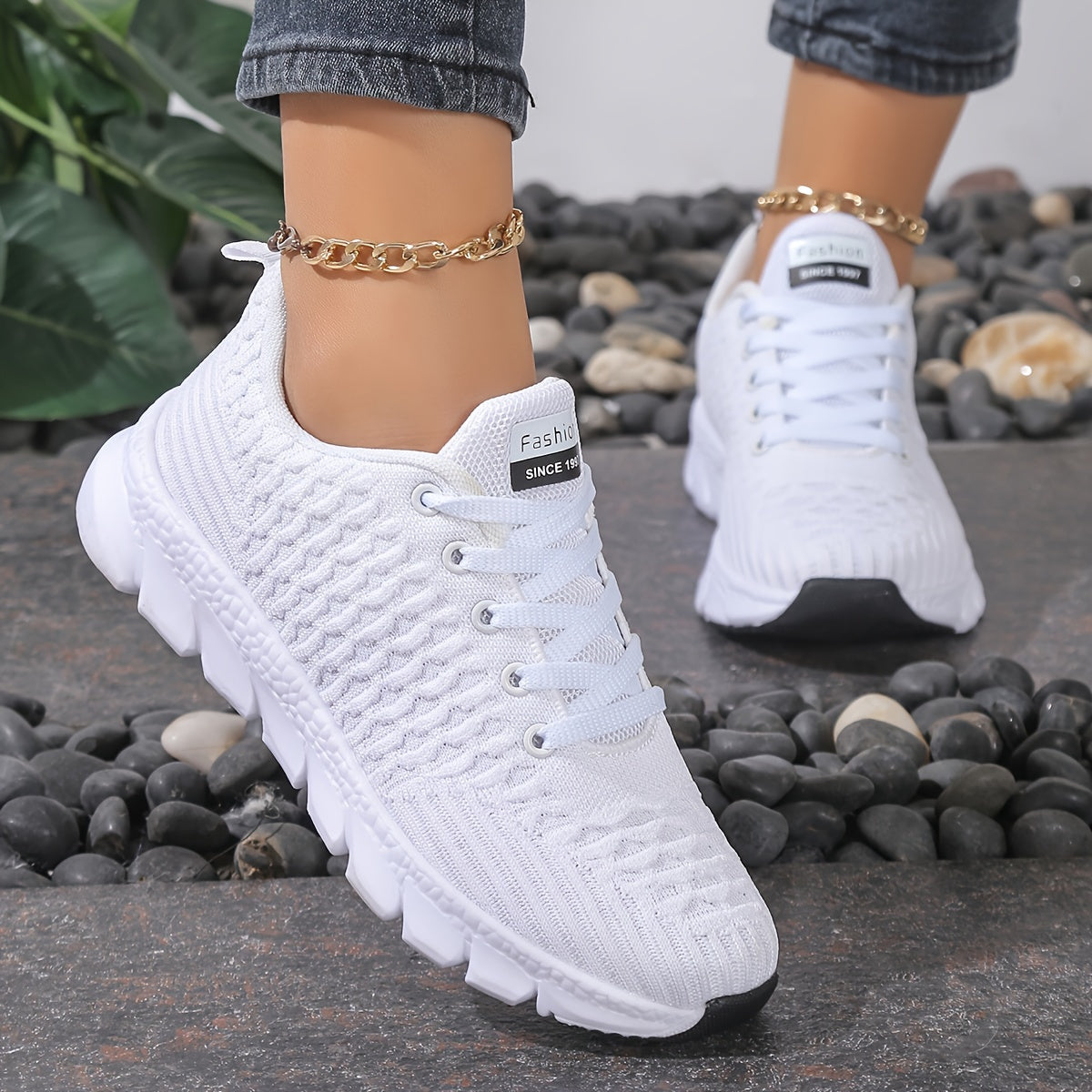 Women's Lightweight Non-slip Sneakers Lace Up Soft Running Shoes