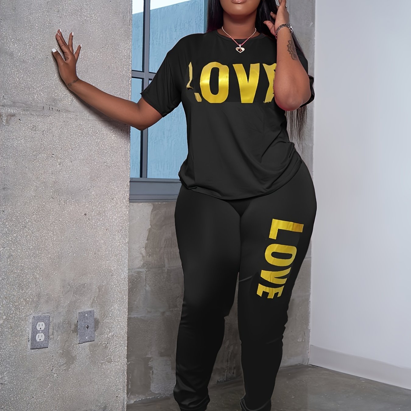 Love Print Short Sleeve Top & Pants Set Women's Plus Sport