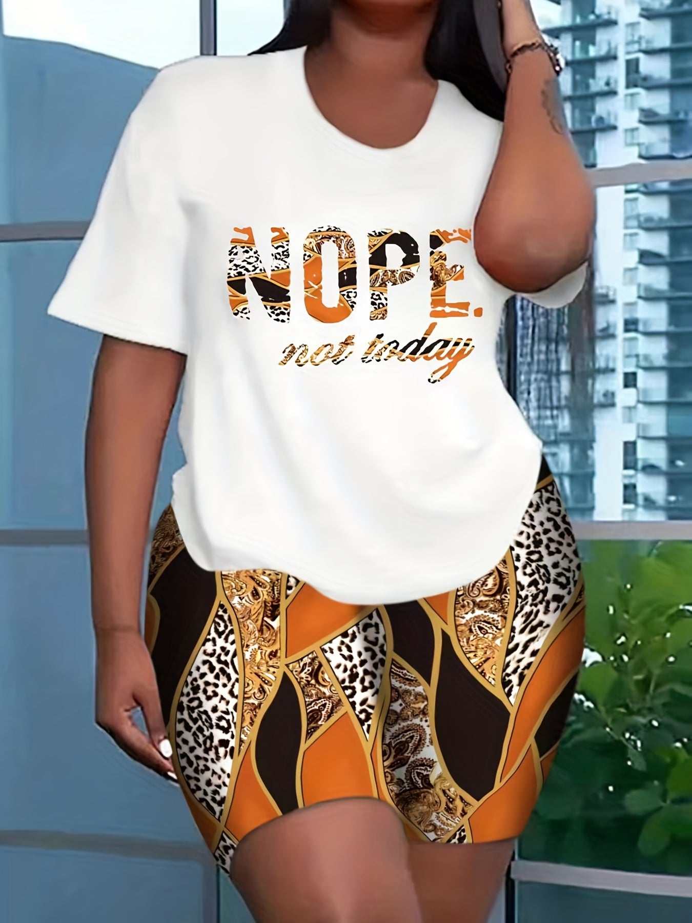 Art Letter Print Tee & Geometric Print Shorts Set