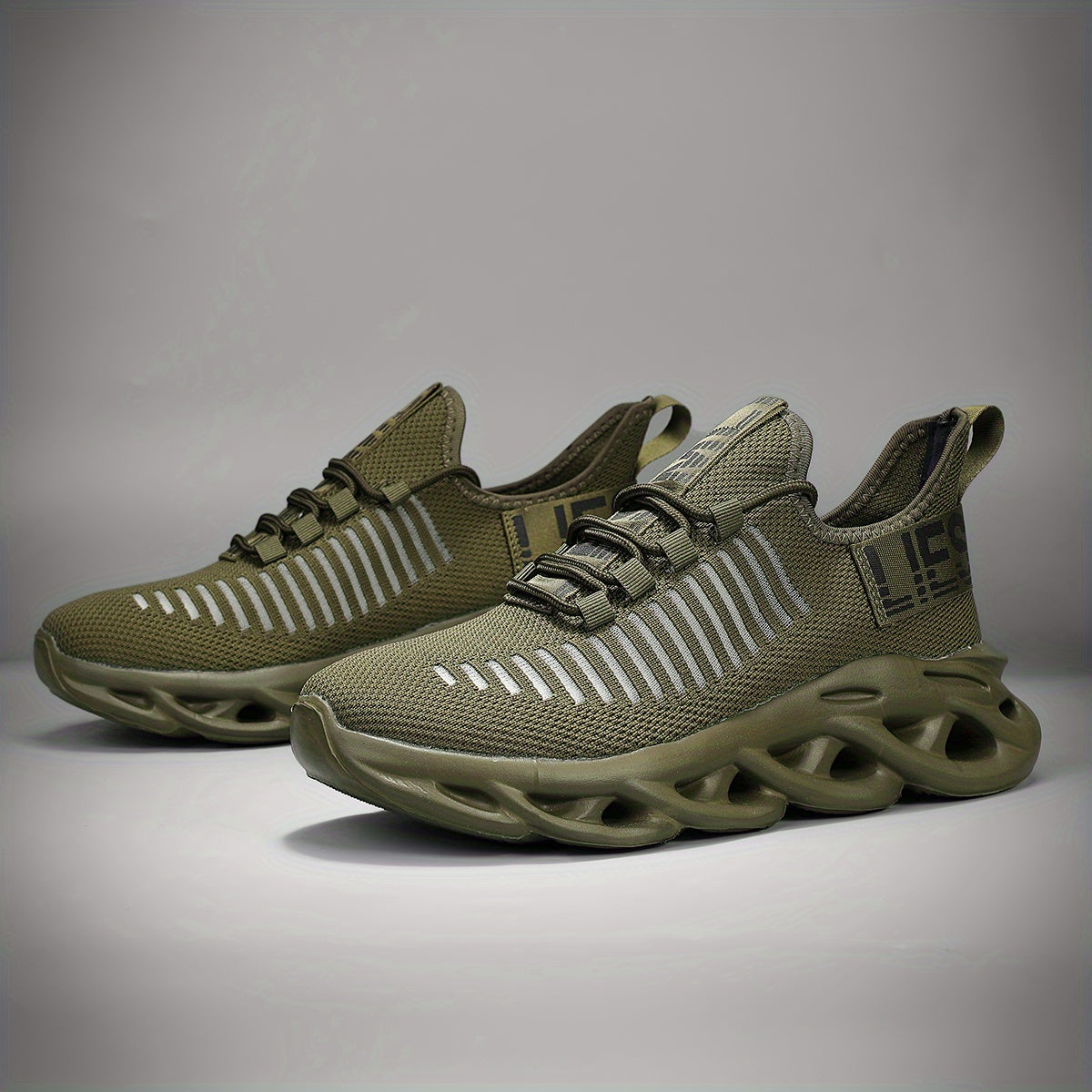 Men's Slip on Blade Sneakers Athletic Shoes Lightweight Breathable